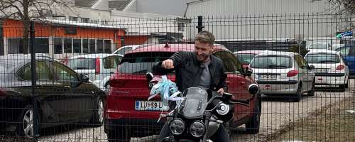 Denis Avdić za 40. rojstni dan dobil motor