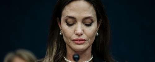 Angelina Jolie prodala del skupnega premoženja