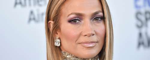 Jennifer Lopez znova v središču pozornosti