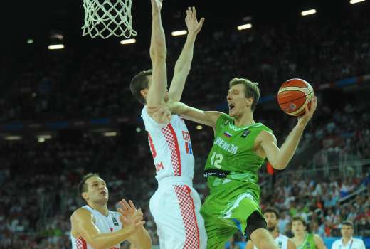 zoran dragic ap