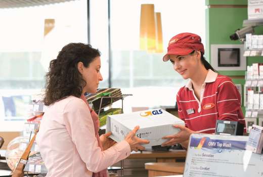 Paketne storitve že na 62 bencinskih servisih OMV