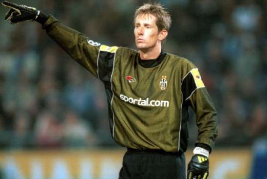 edwin-van-der-sar-juventus-turin-1571129906-26568