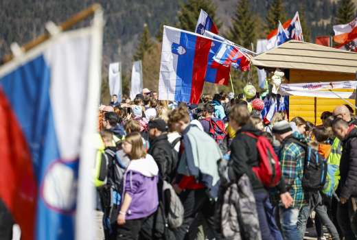 semenic planica zastava slovenija sta