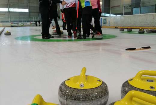 096-22-curling 2