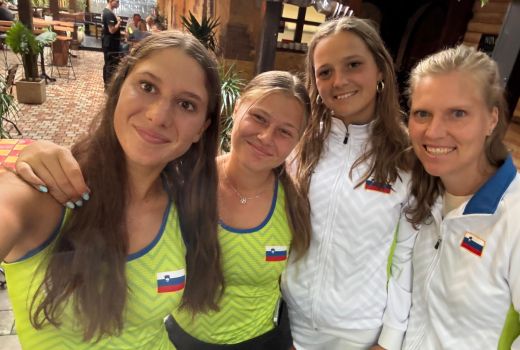 dekleta U18