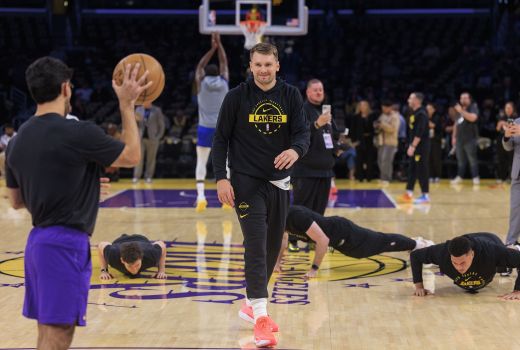 luka doncic lakers ogrevanje pm