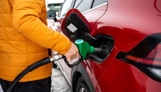 gorivo bencin nafta točenje goriva