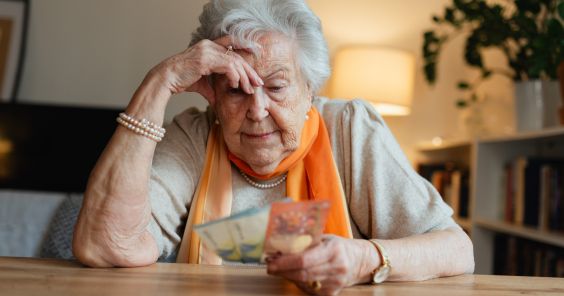 Denarnica izda demenco tudi do 6 let pred diagnozo, kažejo raziskave