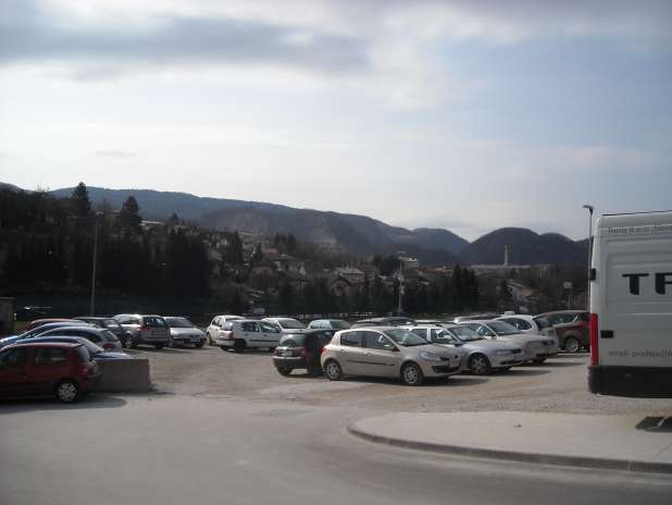 Parkirišče nasproti Zdravstvenega doma Trbovlje bo zaprto