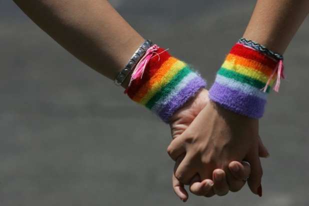 Pogovor o človekovih pravicah in pravicah istospolnih parov in družin