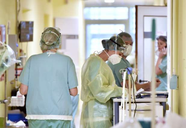 Trboveljska bolnišnica že zmanjšuje program na nujno operativo