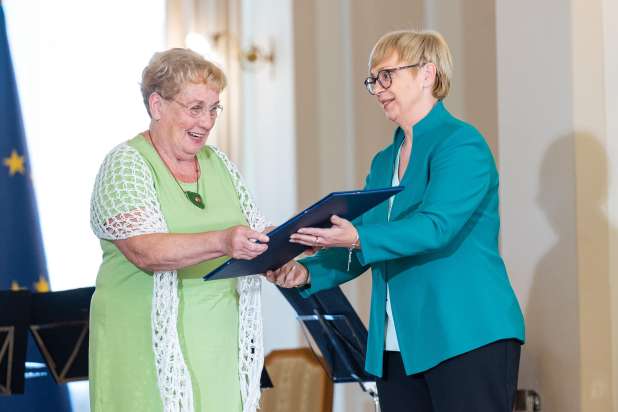 Milena Dimec prejela državno priznanje za prostovoljstvo