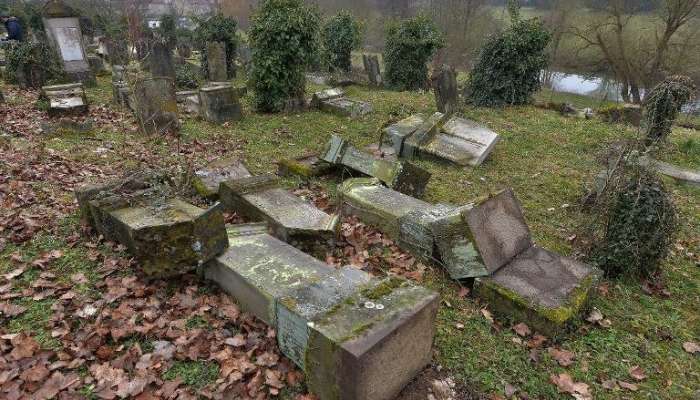 grob grobovi francija skrunjenje vandalizem tony