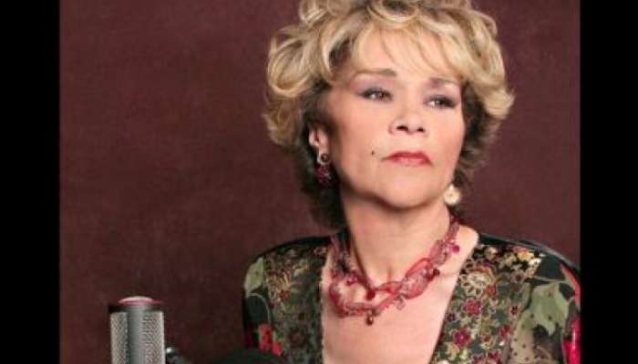 Etta James hospitalizirana