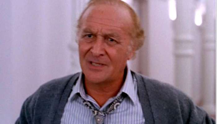 Robert Loggia