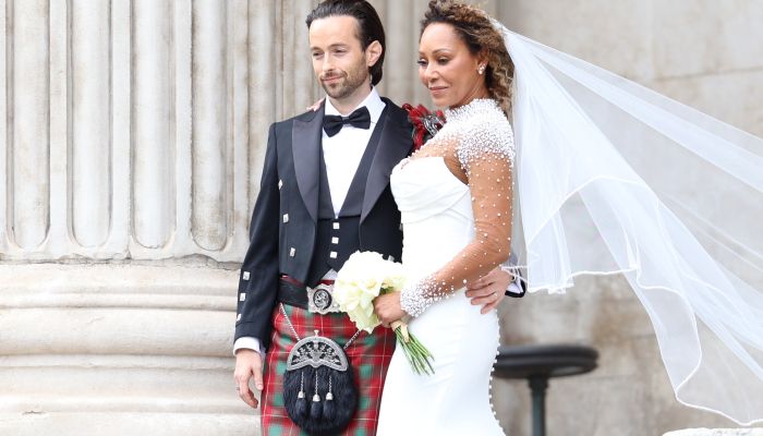 Mel B - Pevka Mel B se je tretjič poročila, tokrat je njen izbranec prijatelj iz otroštva