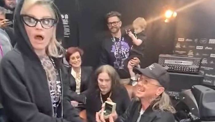 Kelly Osbourne - Ozzy ni bil navdušen nad hčerino zaroko s članom skupine Slipknot