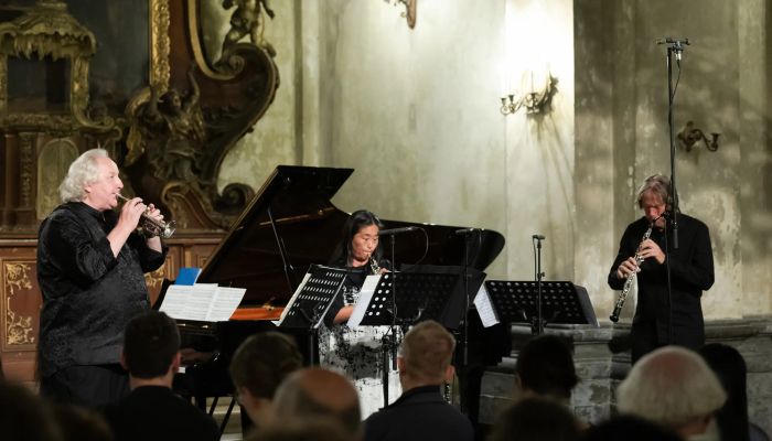 Emanuel Abbühl, Seung Eun Lee, Reinhold Friedrich