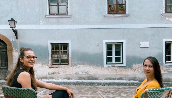 Kristina Kočan-Taja Islamovič_foto_ arhiv Dnevi poezije in vina 3
