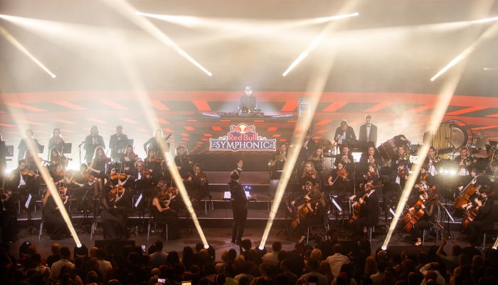 DJ Umek, Simfonični orkester Cantabile - Simfonični orkester Cantabile je poskrbel, da je bilo vse n