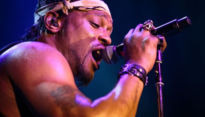 D’Angelo - !!!Po boju z rakom trebušne slinavke se je poslovil legendarni D\'Angelo