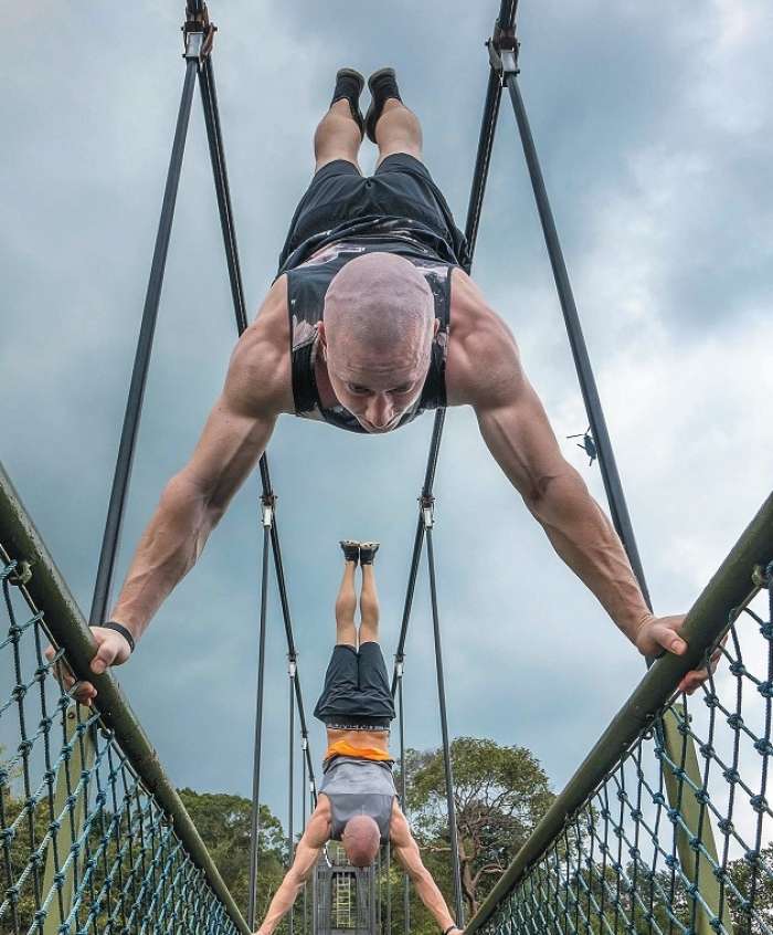 V NOVIH ZVEZDAH: Neustrašna F&B Acrobatics