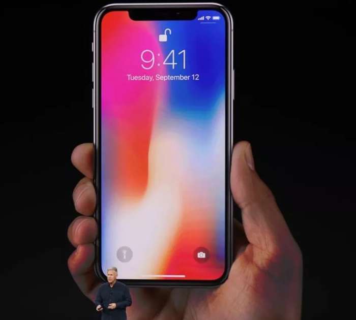 Apple predstavil mobilnike Iphone X in Iphone 8