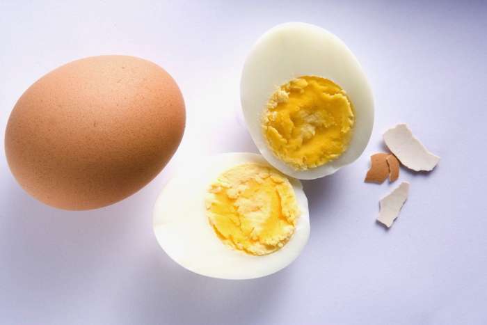 S temi triki boste hitro olupili jajce, kivi ali krompir!