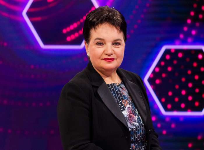 Kdo svetuje Vidi Petrovčič pri zahtevnih temah?