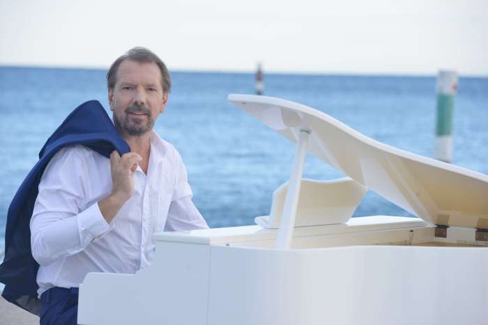 Gianni Rijavec: Politika je tudi moj fetiš!