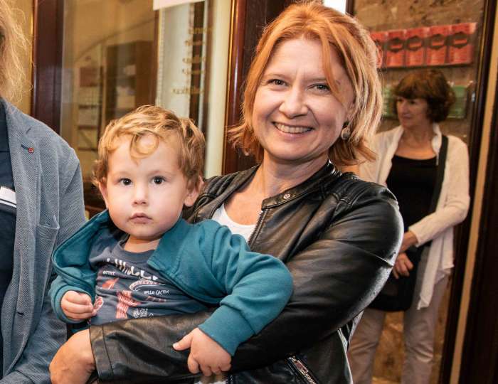 Znana slovenska igralka o svojih treh sinovih: Fante je lažje vzgajati!