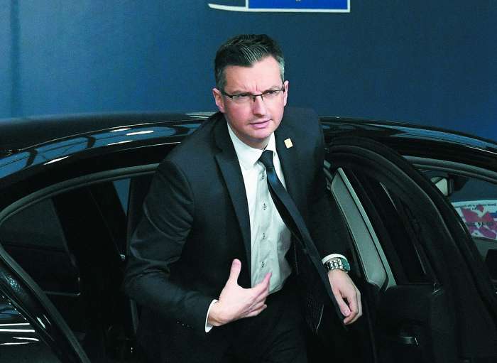 Ko Šarca podcenjujejo kot politika, dobi Marjan krila