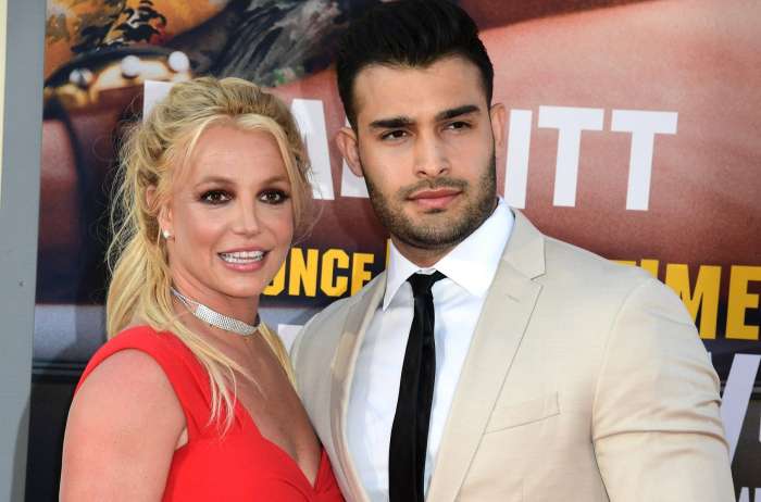 Britney Spears: Prvič na rdeči preprogi s Samom