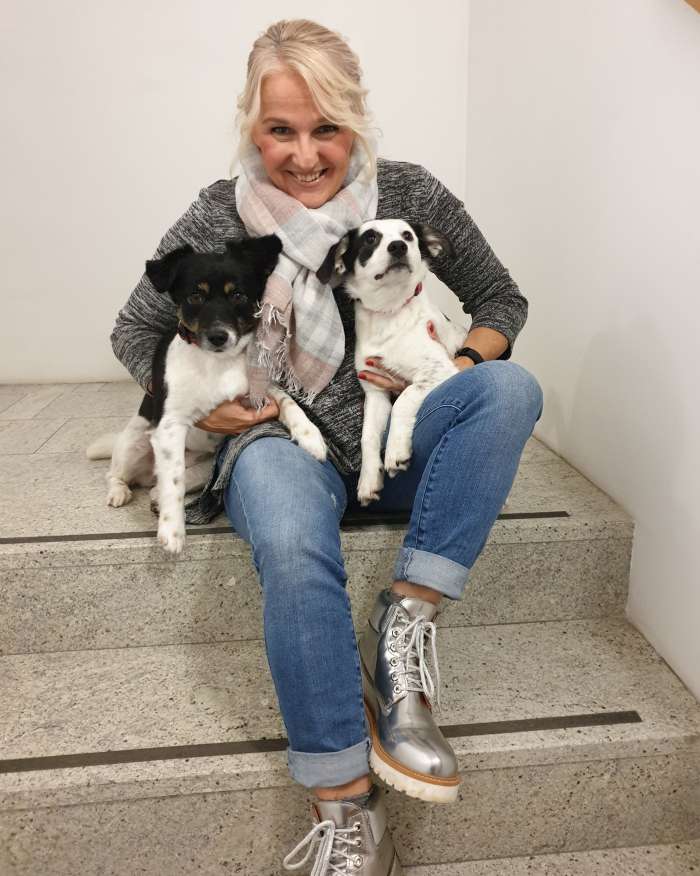 Scrkljani kraljici Alenke Godec