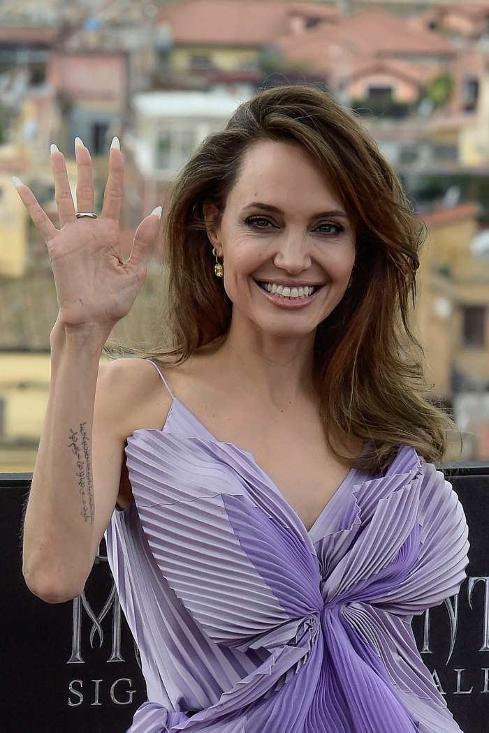 ANGELINA JOLIE: Iz brezna drog do svetovne slave