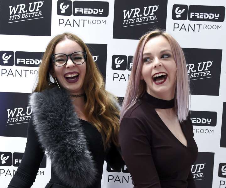 Modna blogerka Katja Grudnik in fotografinja Aida Mahmutović sta bili navdušeni nad Freddyjevo revolucionarno tehnologijo.