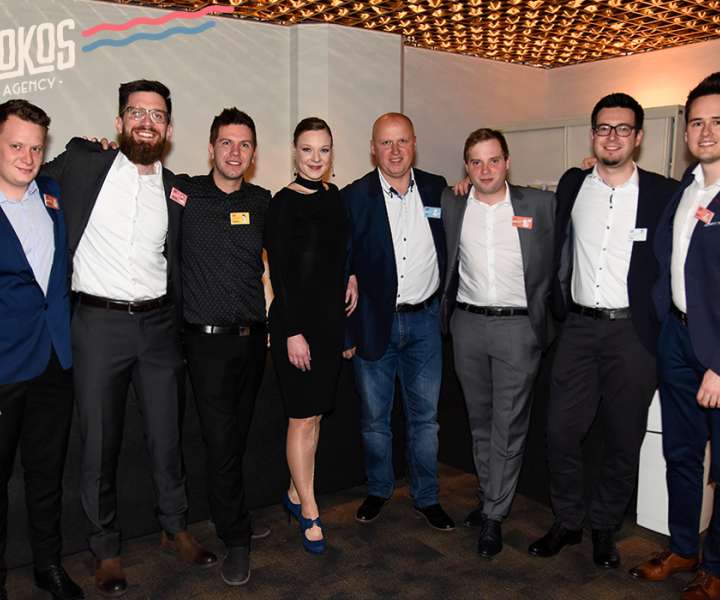 Dve tretjini Kokos agency - Boštjan Kovač, Matija Budin, Andrej Rožanec, Maja Nemec, Rok Šterbenc, Tadej Glavan, Aleš Novoselič, Miha Jamšek
