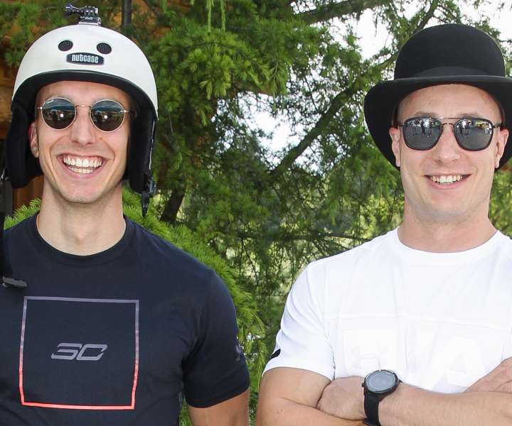 Filip in Blaž iz F&B Acrobatics sta samo sproščeno uživala, svoje akrobacije pa sta tokrat prihranila za druge priložnosti.