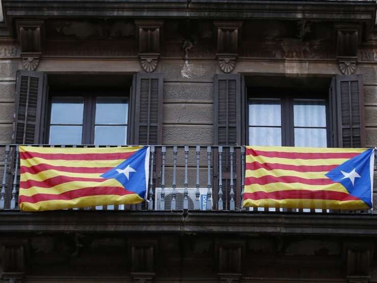 Organizatorji katalonskega referenduma kaznovani z do 12.000 evri na dan