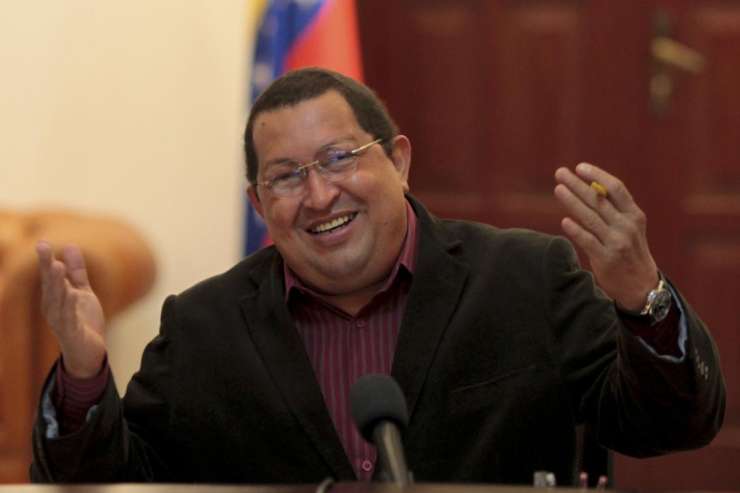 »Umazane laži sovražne drhali« so resnične, Chavez mora spet na operacijo