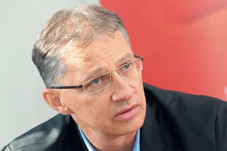 Tudi za SDS Janeza Janše bi bilo bolje, da gredo državljani volit