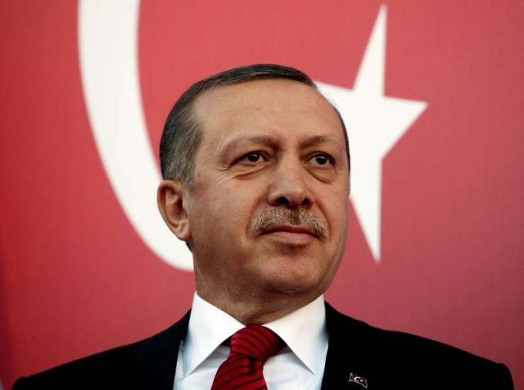 Erdogan: Z ostudnimi napadi želijo uničiti moralo in povzročiti kaos
