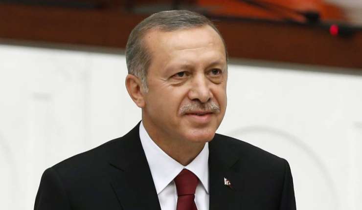 Vodja turških odvetnikov: Nova ustava bo Turčijo spremenila v sultanat
