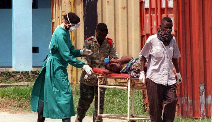 Virus ebola dosegel prestolnico Ugande