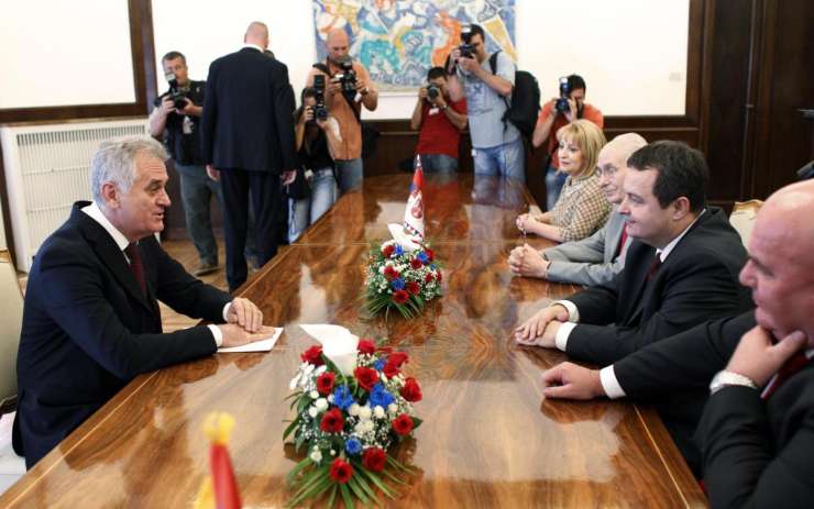 Upokojenska stranka maje srbsko vlado v nastajanju