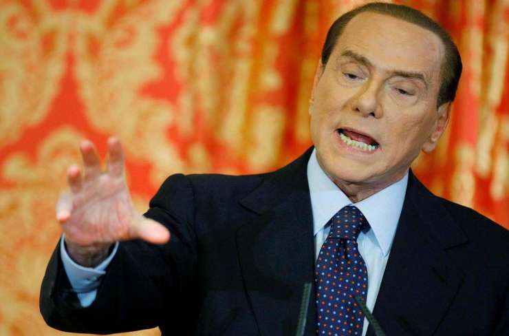 Ni še konec: Berlusconi napovedal vrnitev v politiko