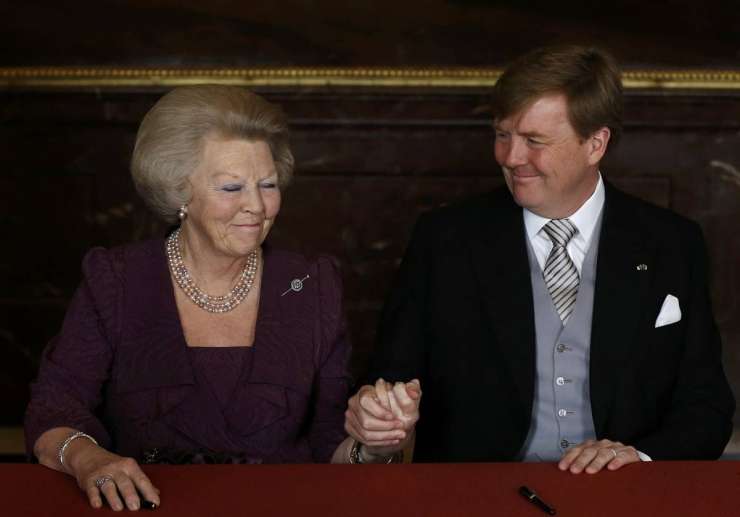 Nizozemska kraljica Beatrix abdicirala, novi kralj Viljem Aleksander