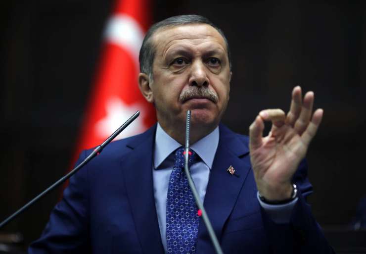 Turki besnijo: na Natovi vaji na strelski tarči sliki Erdogana in Atatürka
