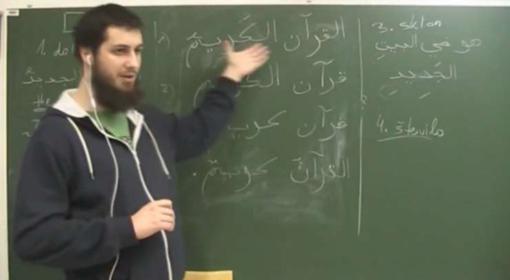 Islamski teolog: Muslimani si brijejo brke, muslimanke brado