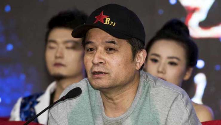 Kitajski televizijski voditelj suspendiran, ker je Mao Zedonga označil za "kurbinega sina" 